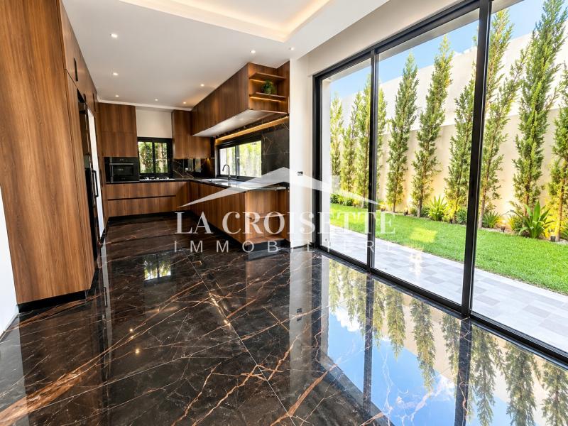 Duplex S+5 avec piscine aux Jardins de Carthage